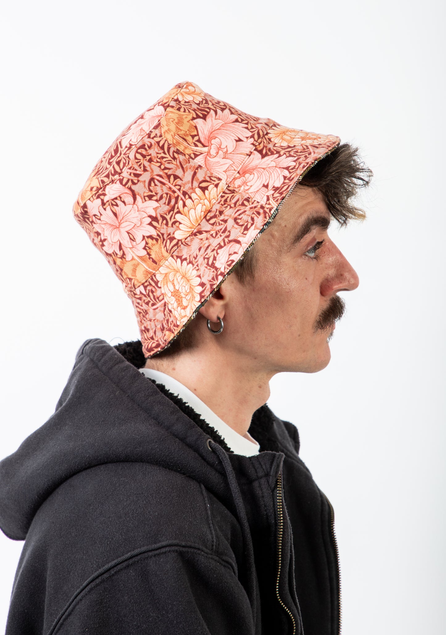 WILLIAM MORRIS BUCKET HAT