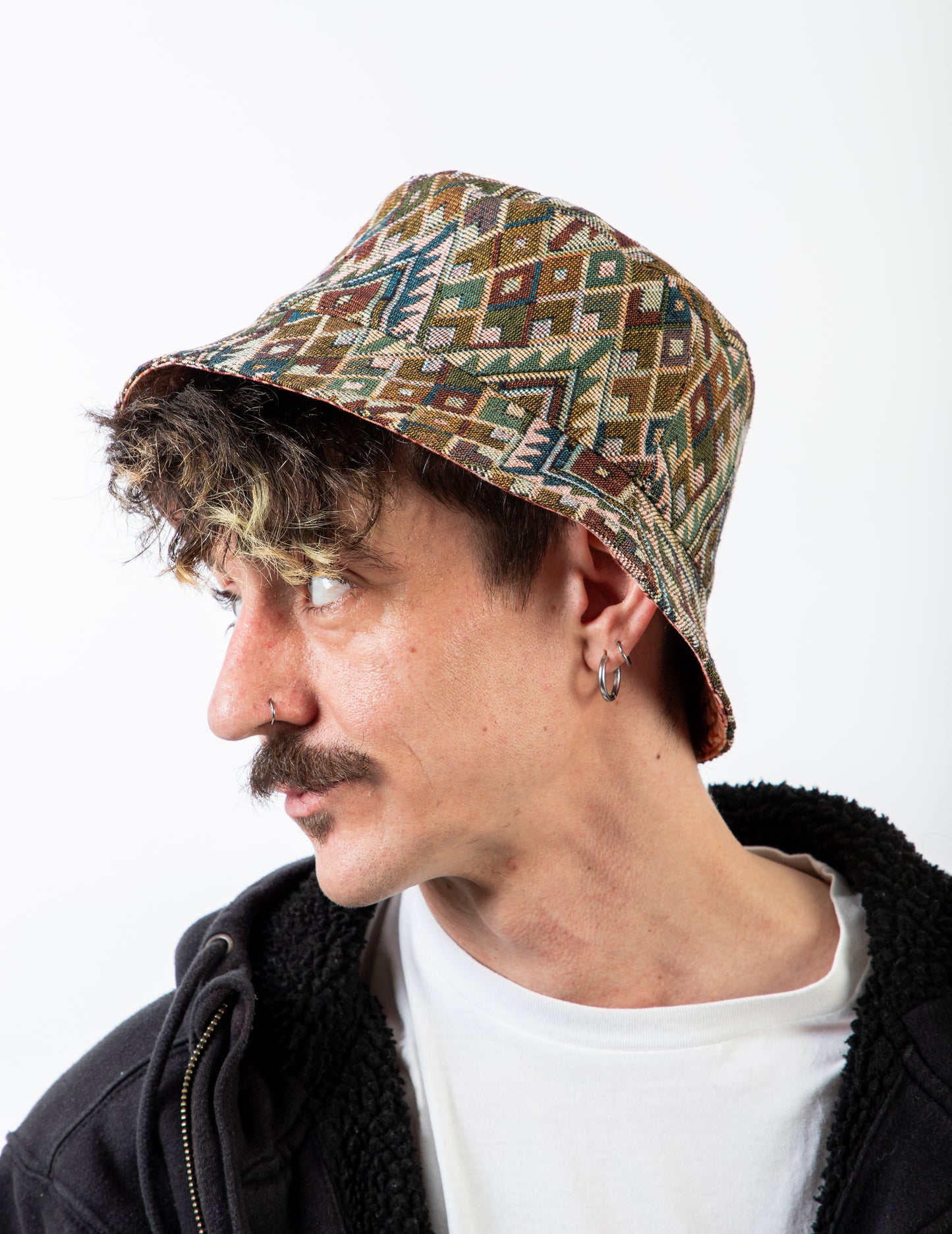 WILLIAM MORRIS BUCKET HAT