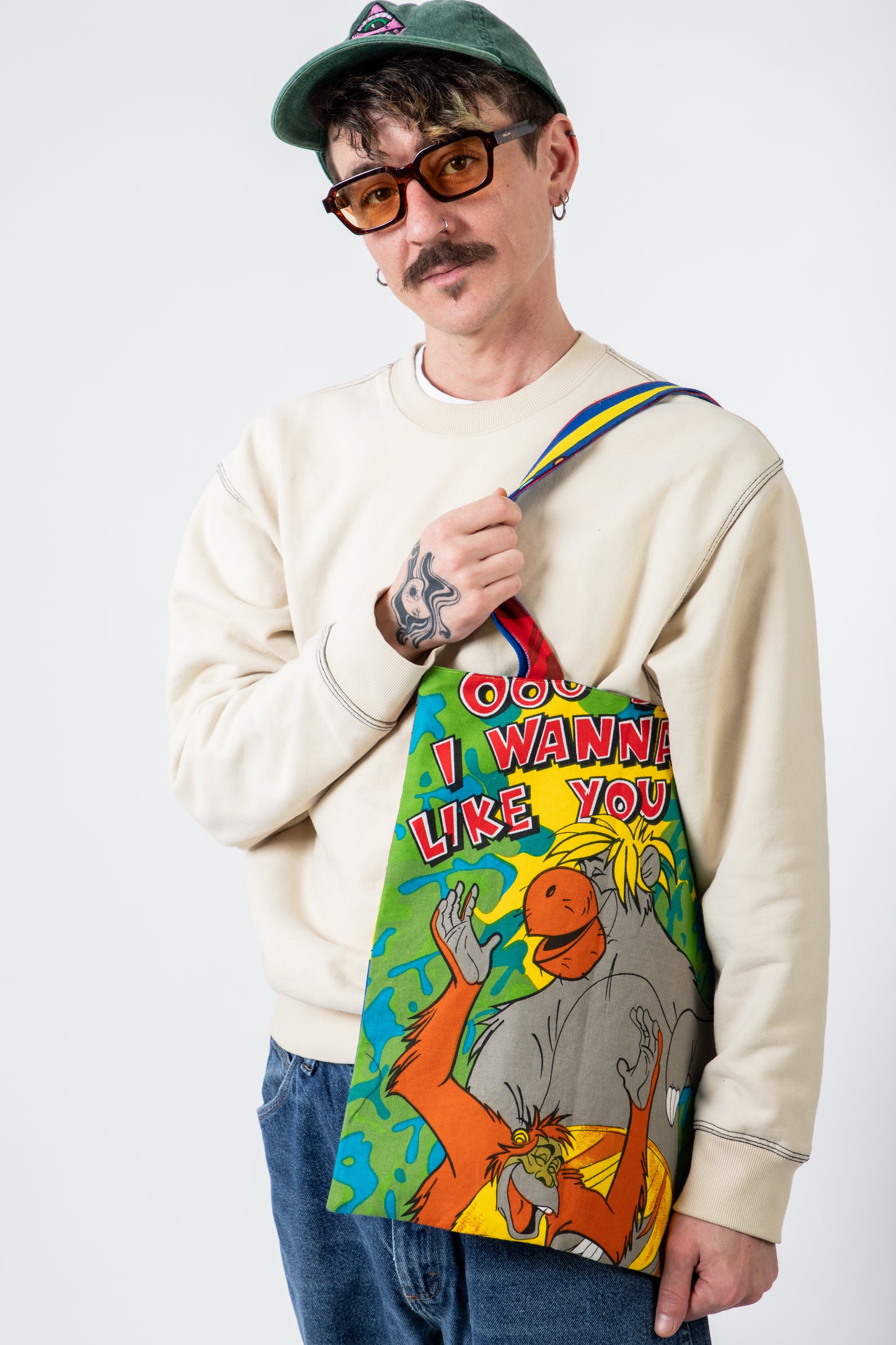 REWORKED 90'S DISNEY TOTE